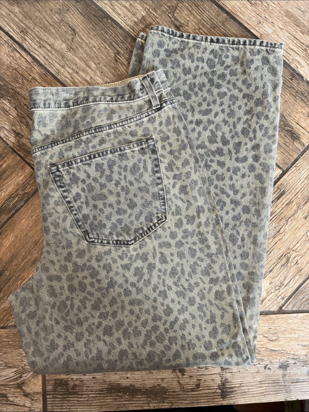 Universal Thread wide leg leopard denim 16 mid rise 90s baggy